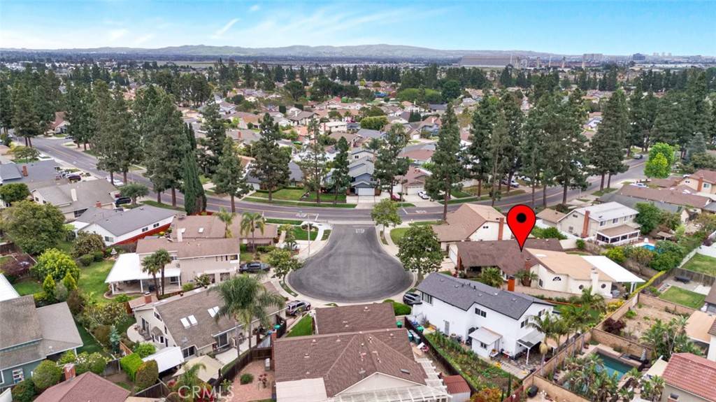 Tustin, CA 92780,1622 Darsy CIR