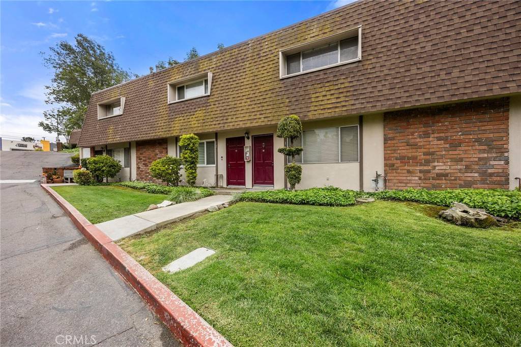 Fullerton, CA 92835,3733 N Harbor BLVD #14
