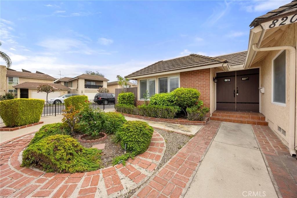Buena Park, CA 90621,8202 Havasu Circle