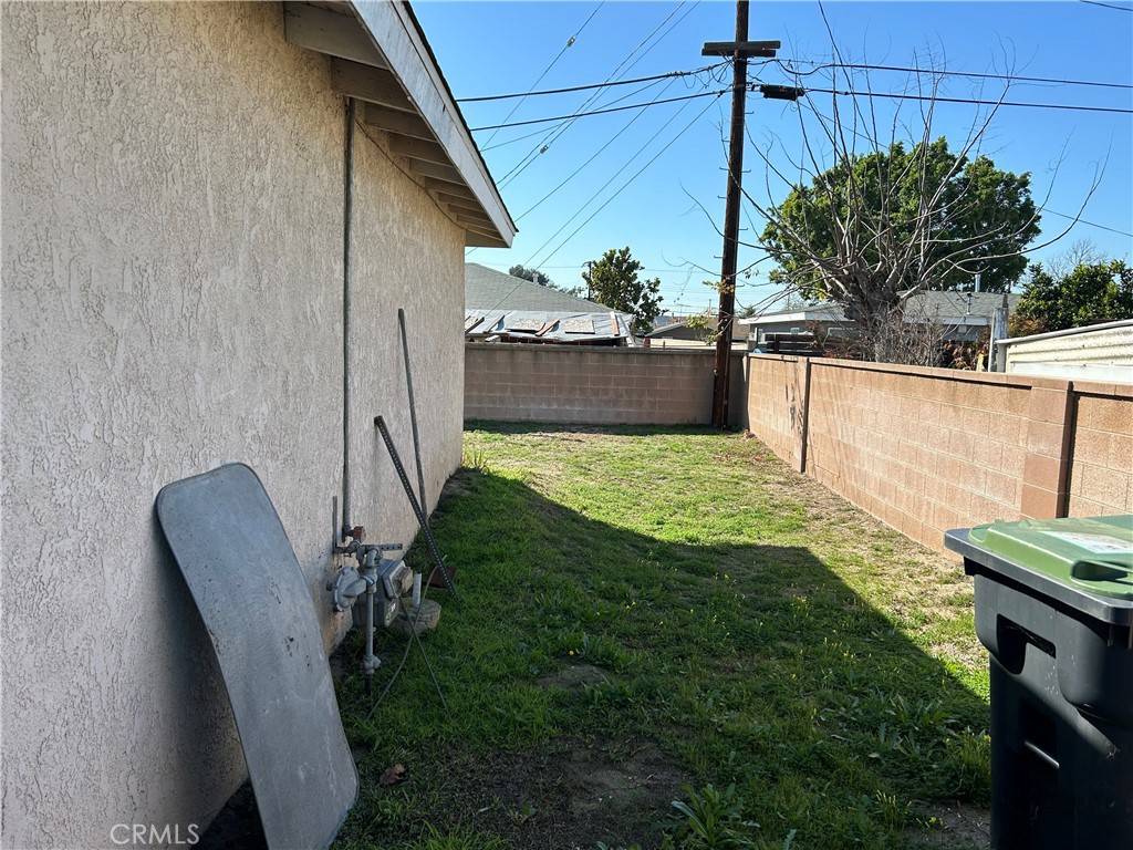 Santa Ana, CA 92703,902 Alene CIR
