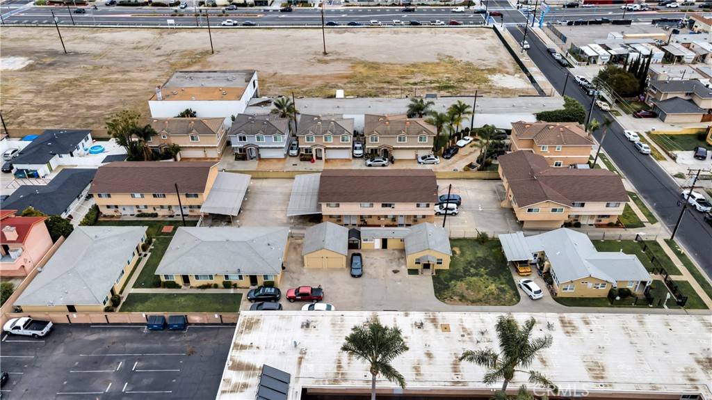 Bellflower, CA 90706,9713 Cedar ST