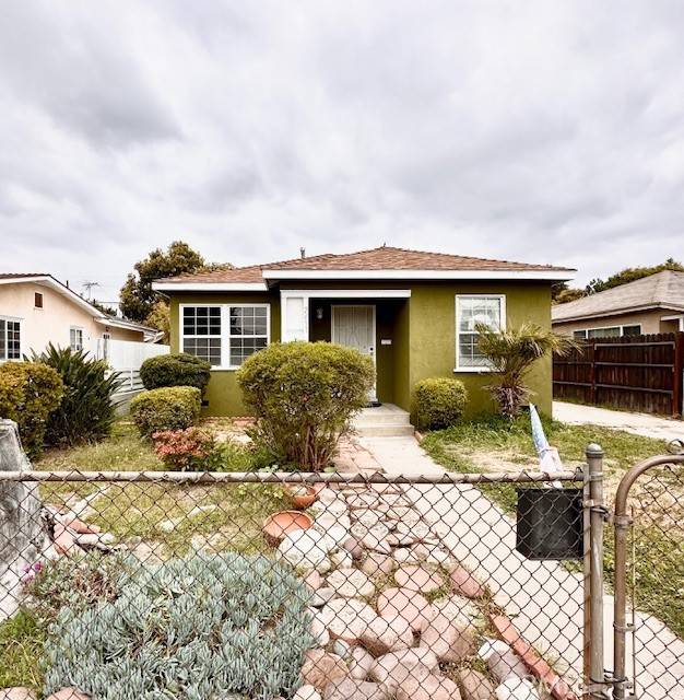 Lynwood, CA 90262,2631 Norton AVE