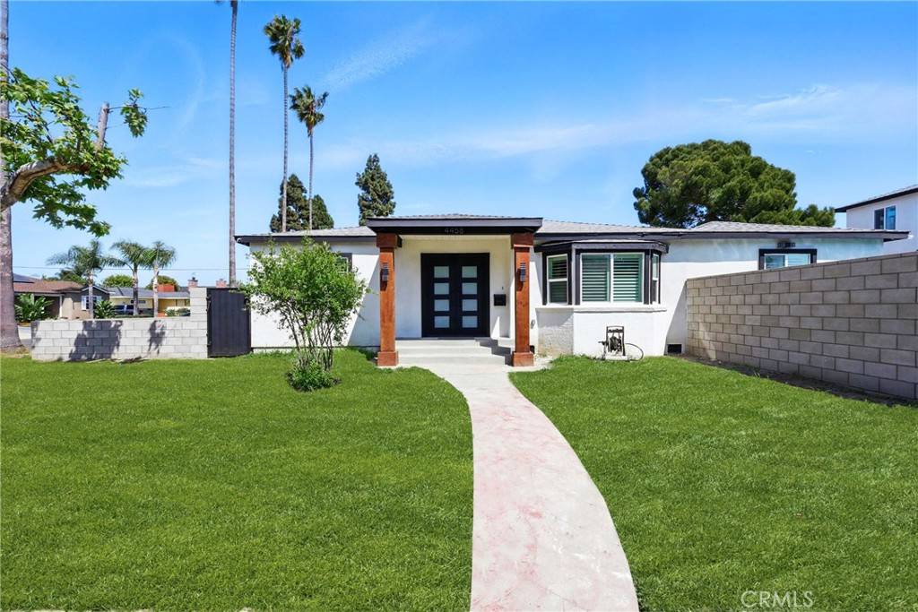 Long Beach, CA 90808,4458 Pepperwood AVE