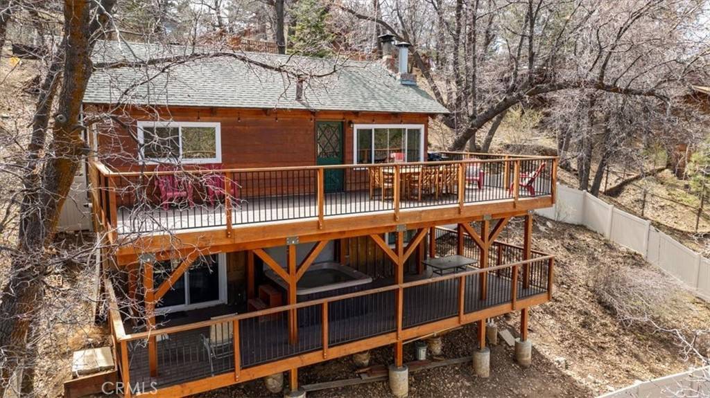 Big Bear City, CA 92314,698 Villa Grove AVE