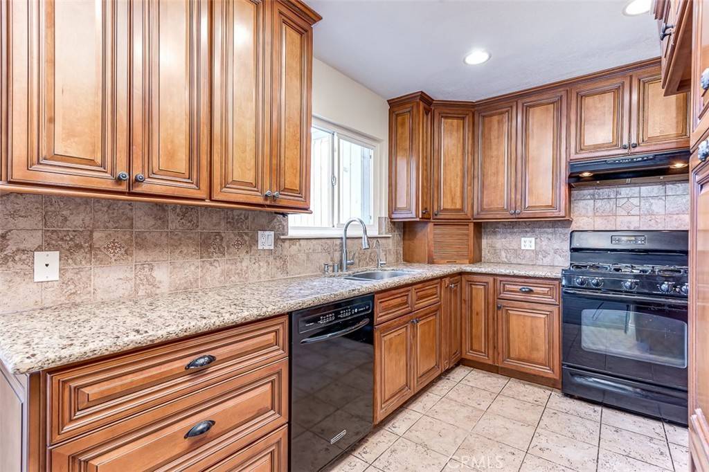 Buena Park, CA 90621,Address not disclosed
