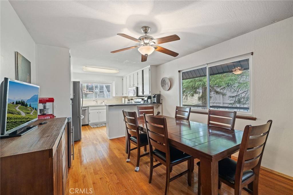 Lake Arrowhead, CA 92352,28103 Arbon LN