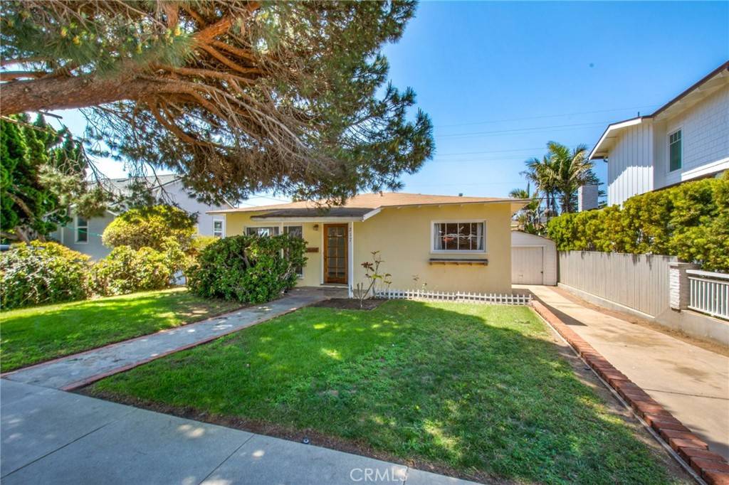 Solana Beach, CA 92075,217 N Acacia AVE