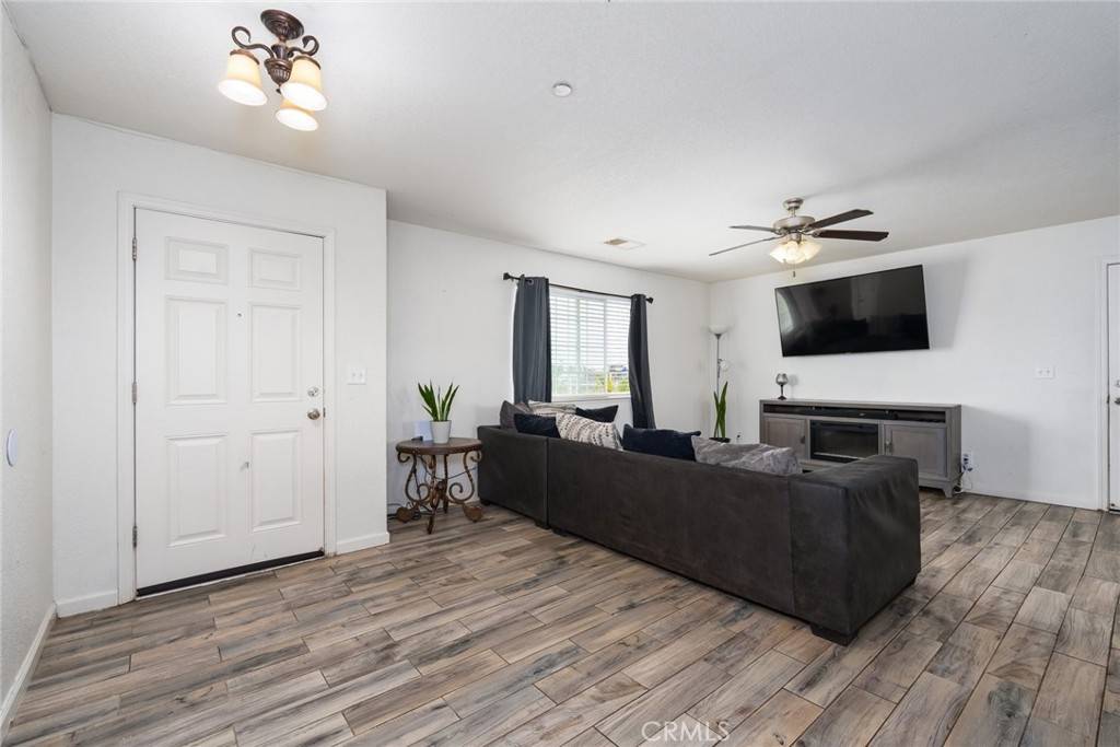 Madera, CA 93638,13142 Robbins LN