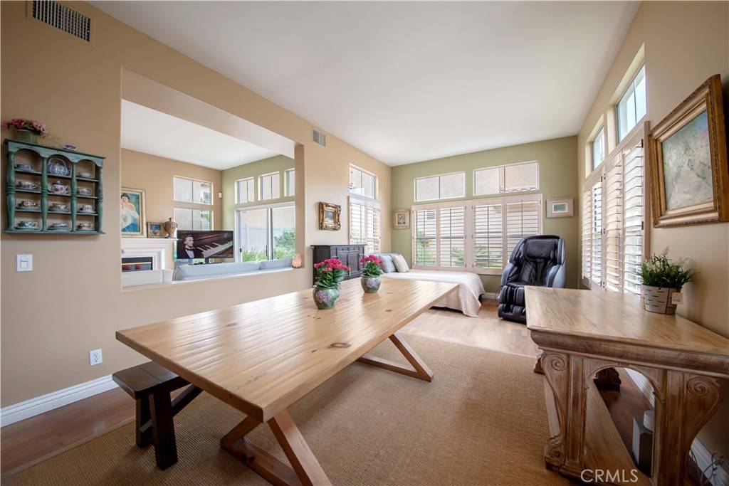 Tustin, CA 92782,10925 Kimball PL