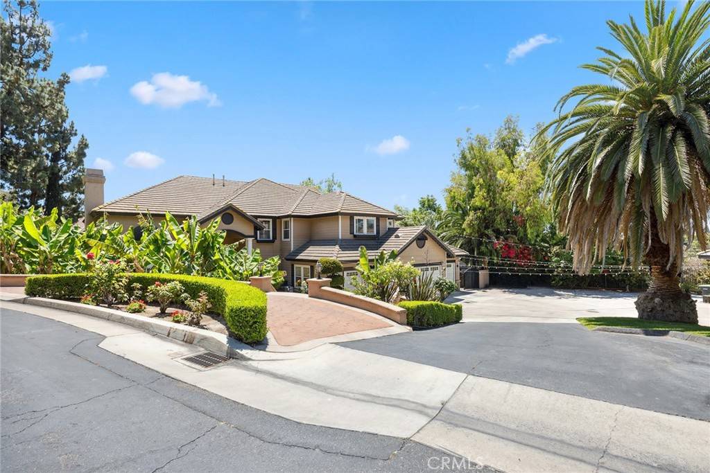 Orange, CA 92869,450 S Estate DR