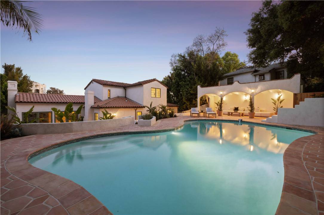 Los Angeles, CA 90027,3337 Lowry RD