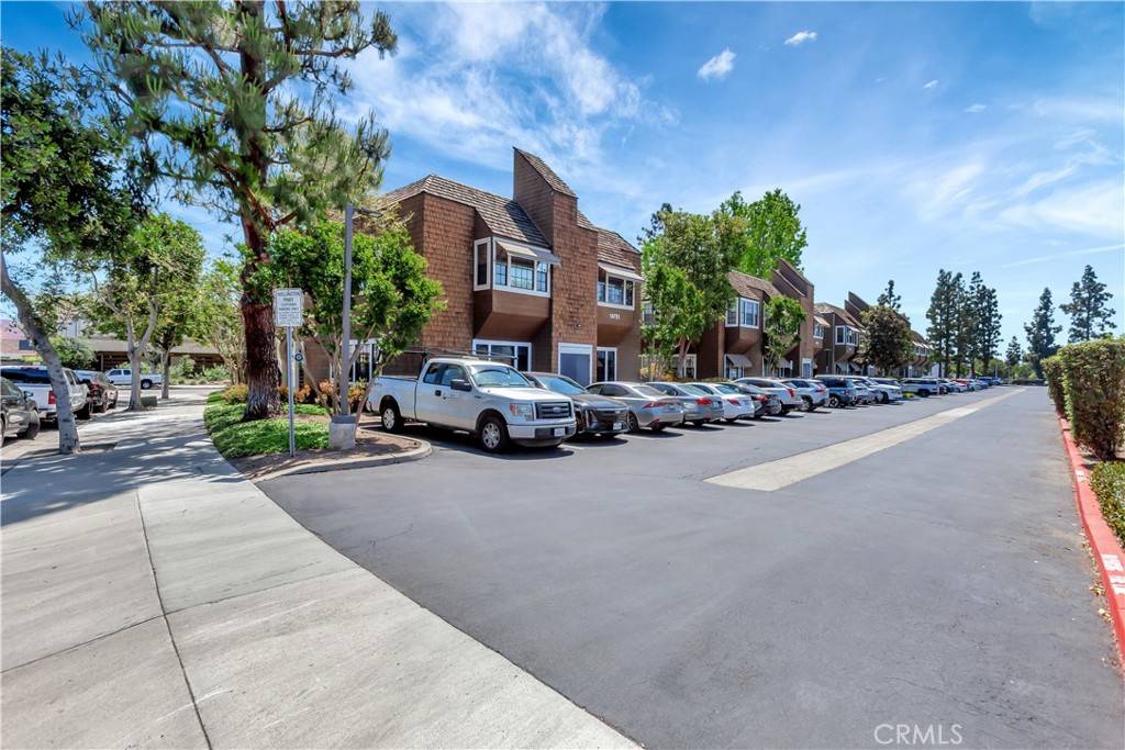 Tustin, CA 92780,14751 Plaza DR ##J