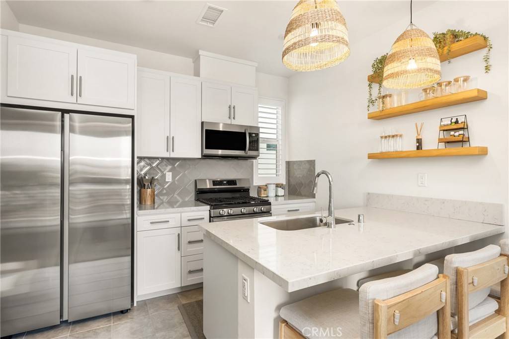 Placentia, CA 92870,1590 E Hermosa #3