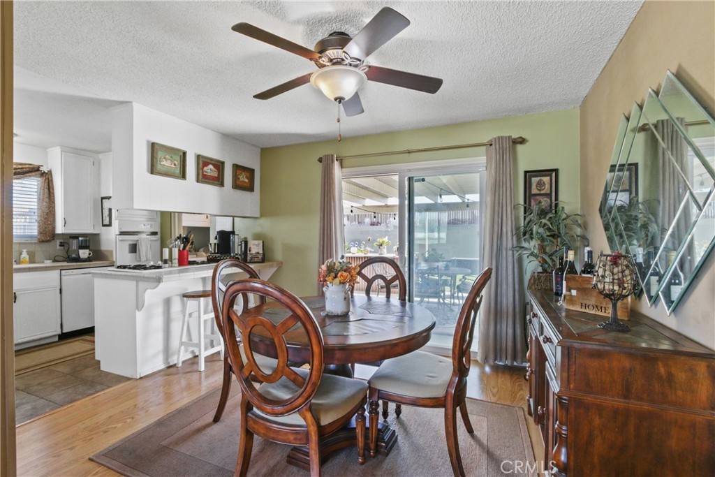 Huntington Beach, CA 92647,14422 Fairview LN