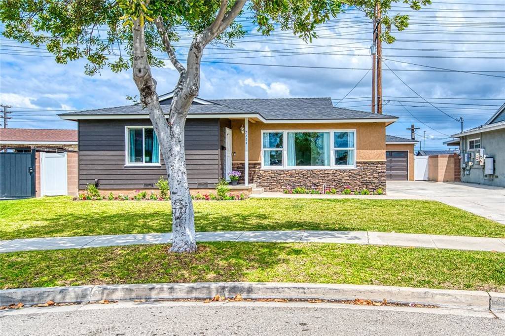 Buena Park, CA 90620,7754 La Casa Way