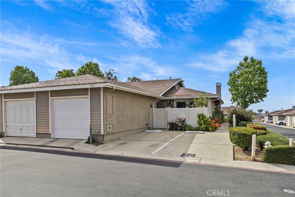 Corona, CA 92879,891 Tangerine ST