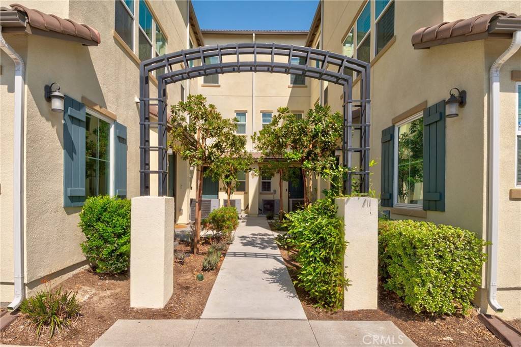 Anaheim, CA 92805,758 N Ethan WAY