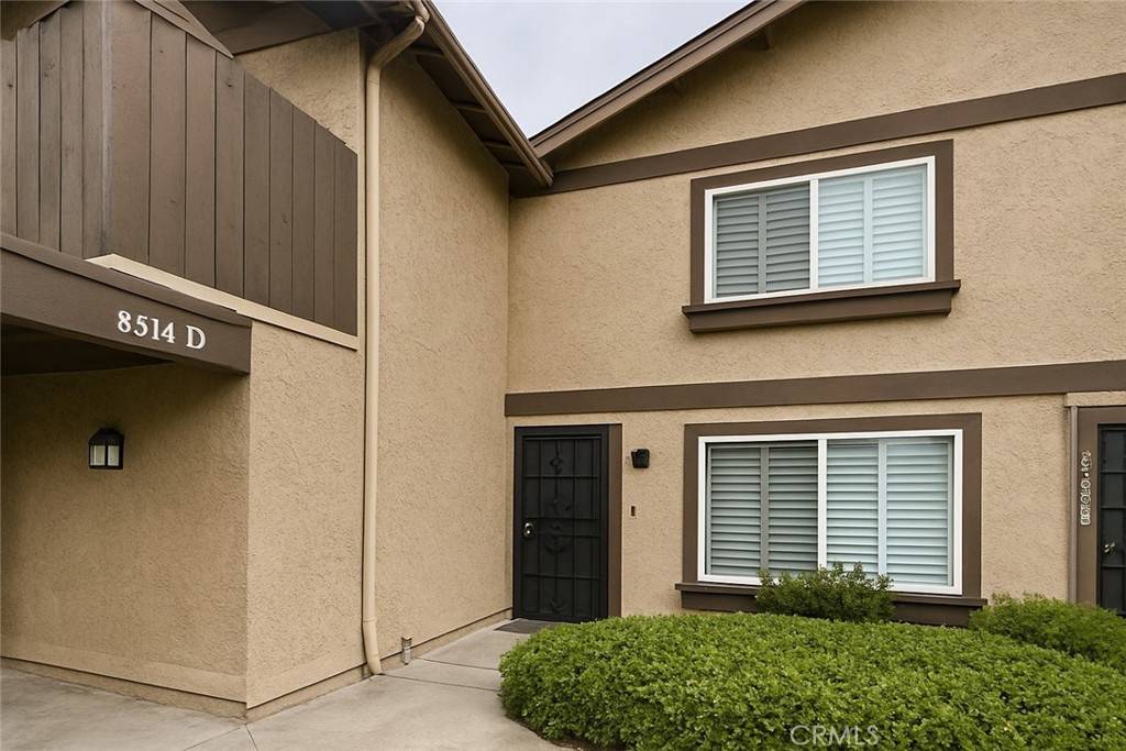 Paramount, CA 90723,8514 Elburg BLVD #C