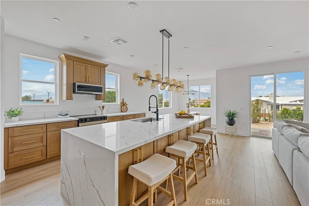 Desert Hot Springs, CA 92241,19187 Cottonwood Dr