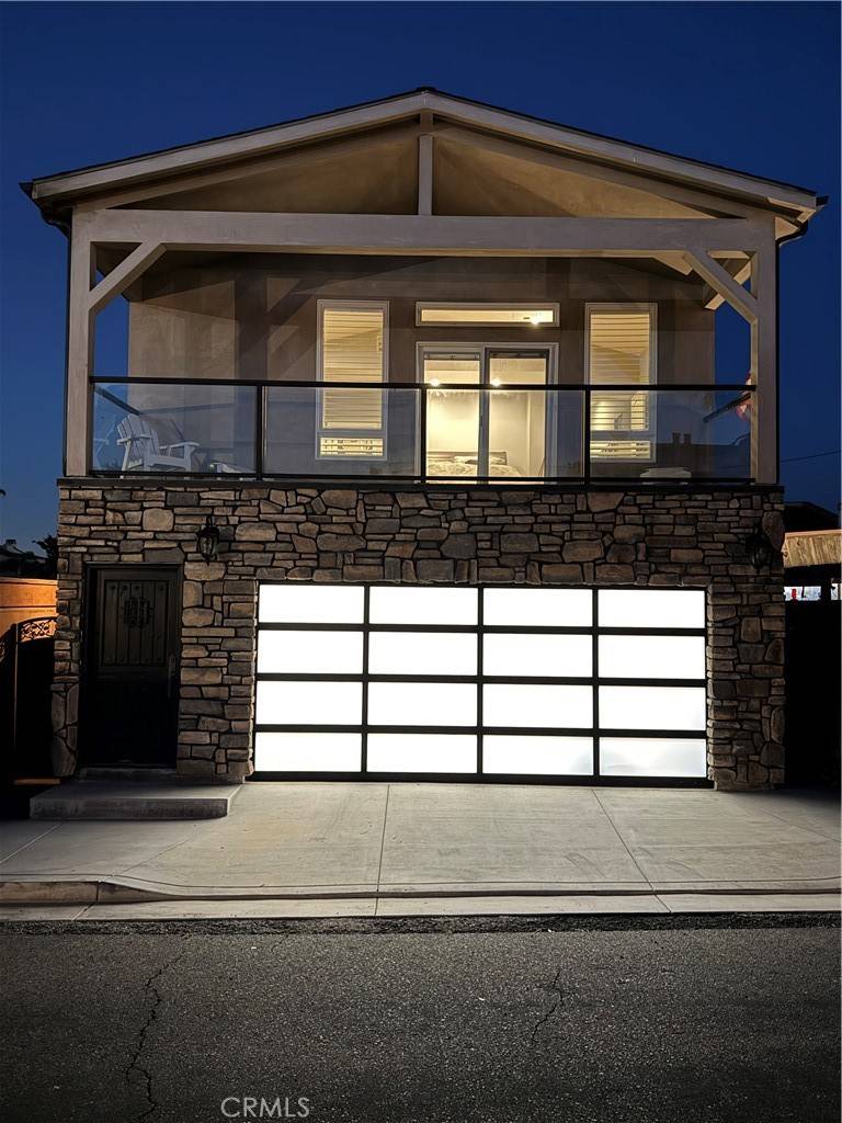 Sunset Beach, CA 90742,16512 23rd ST