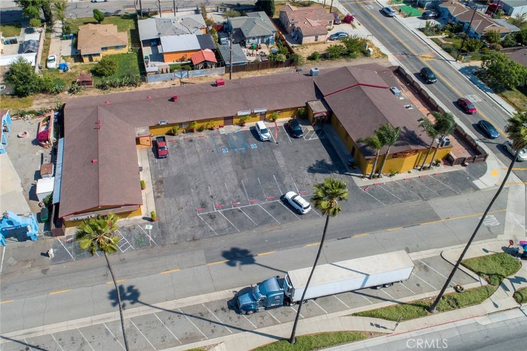 Corona, CA 92879,13490 Magnolia AVE
