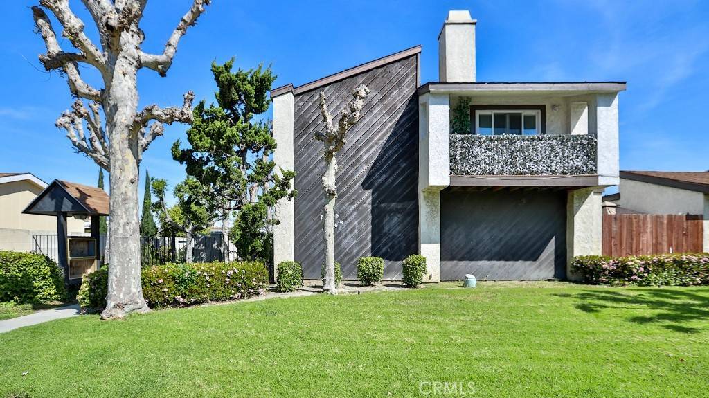 Stanton, CA 90680,7393 Katella AVE