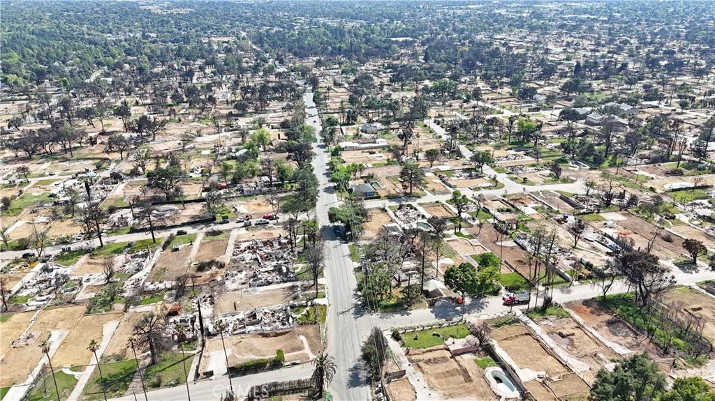 Altadena, CA 91001,344 E Las Flores DR