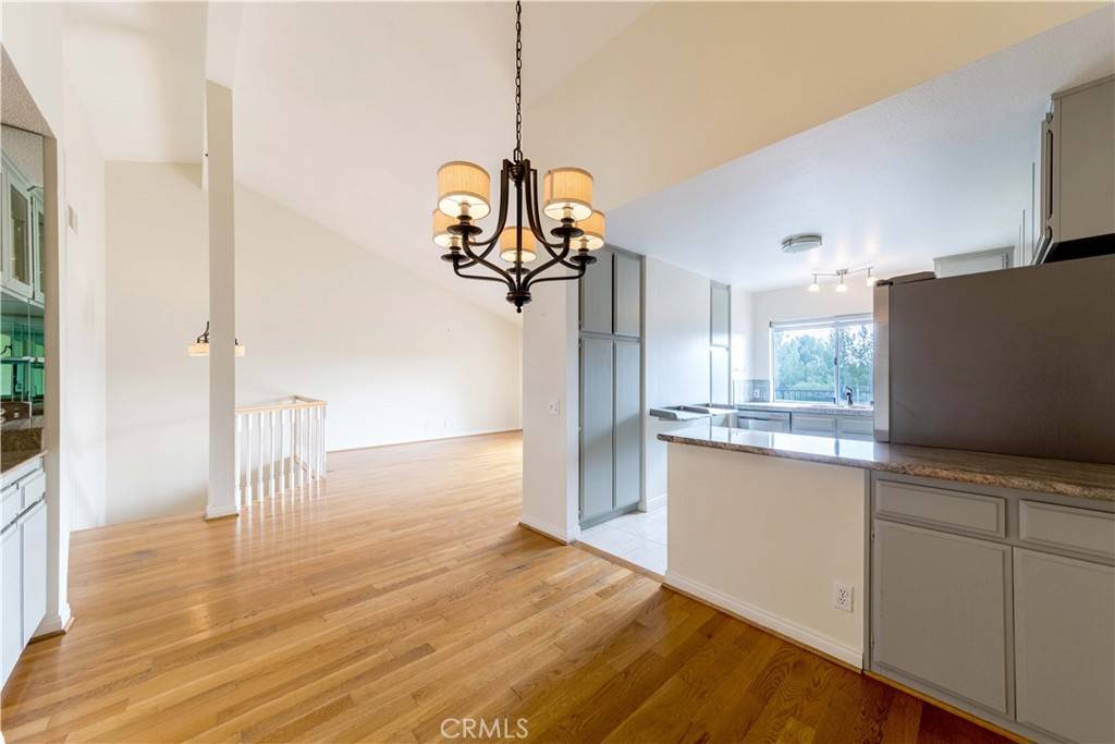 Porter Ranch, CA 91326,11449 Tampa AVE #139