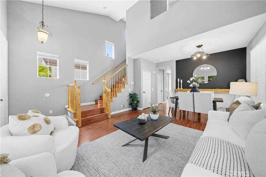 Corona, CA 92882,3336 Rochelle LN