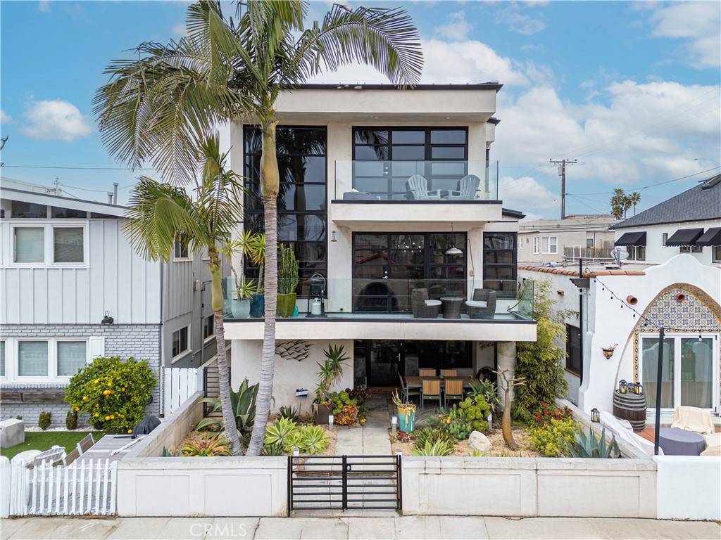 Long Beach, CA 90803,179 Santa Ana AVE