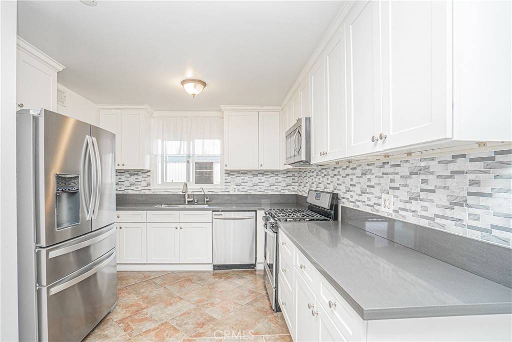 Buena Park, CA 90621,8172 Ferguson Green