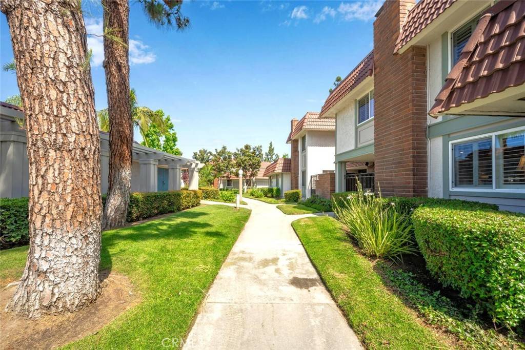 Cypress, CA 90630,6572 Mcnutt WAY