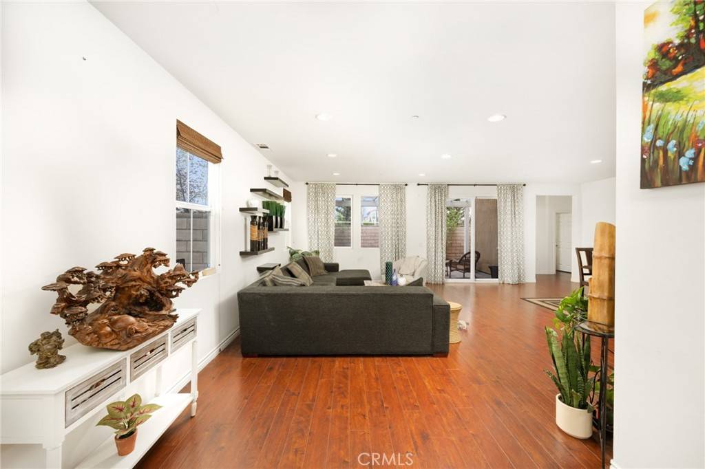 Ontario, CA 91764,2969 E Via Corvina