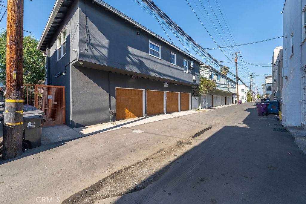 Long Beach, CA 90802,1334 E 1st ST #5