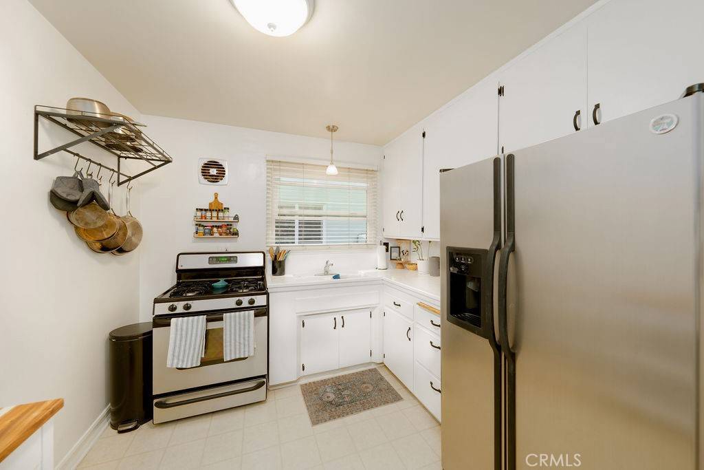 Long Beach, CA 90802,1334 E 1st ST #5
