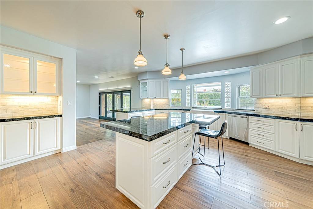 Hacienda Heights, CA 91745,1610 Golden View DR