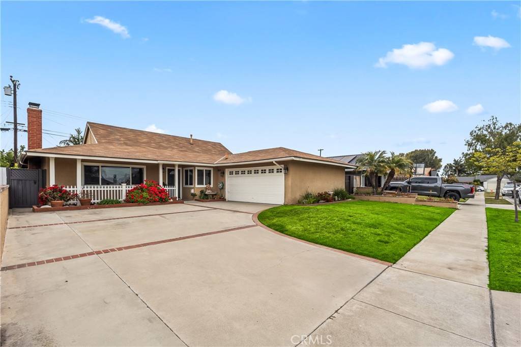 Huntington Beach, CA 92647,14901 Quill CIR