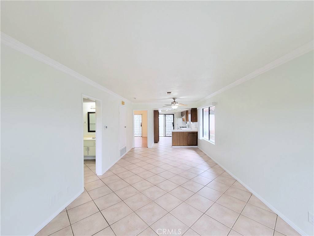 Bellflower, CA 90706,10427 Hayford ST #A