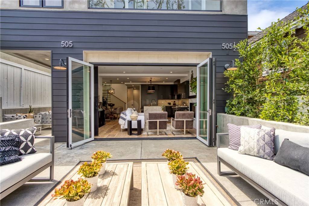 Corona Del Mar, CA 92625,505 Poppy AVE