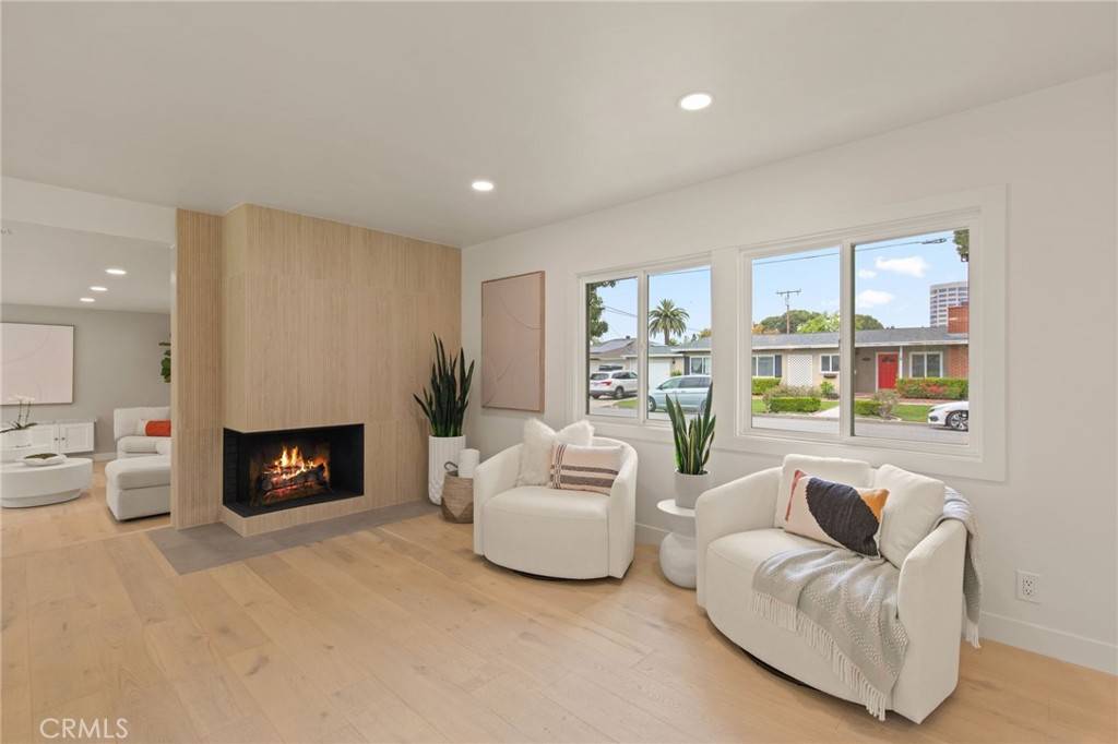 Santa Ana, CA 92706,410 Virginia AVE