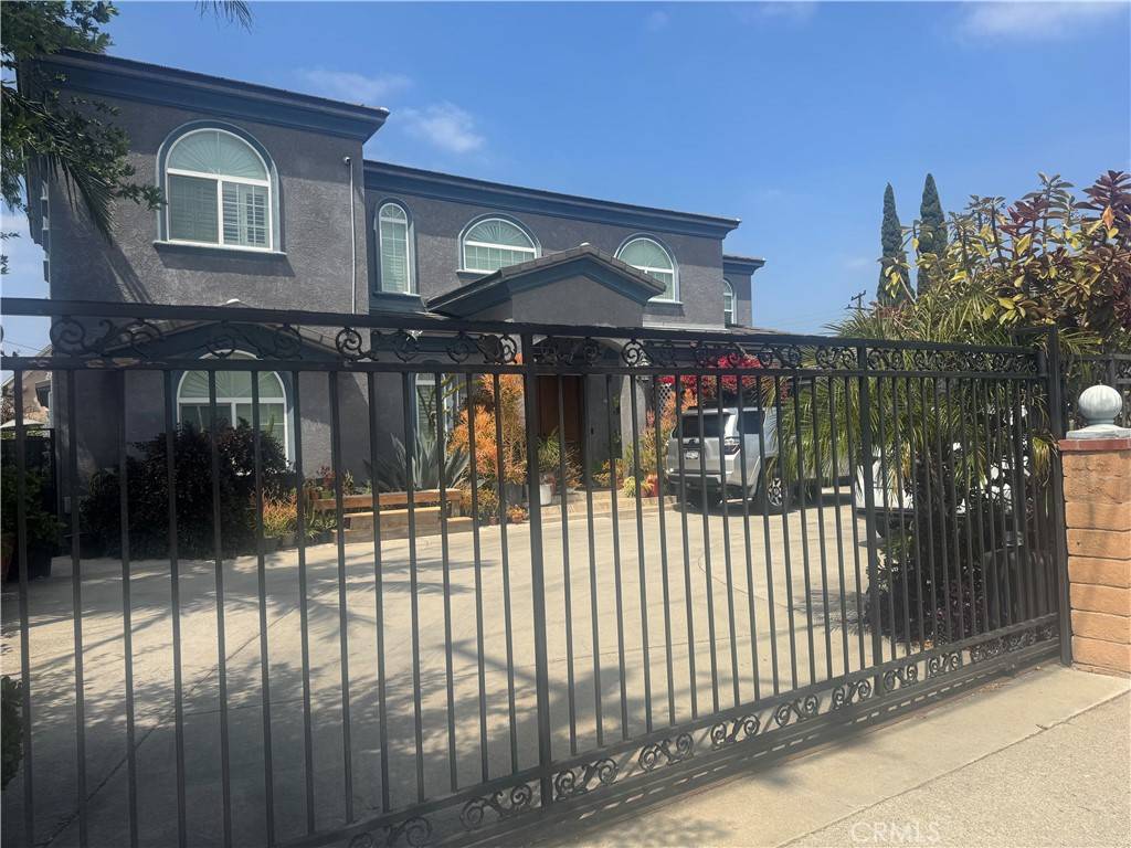 Garden Grove, CA 92840,11331 Chapman AVE