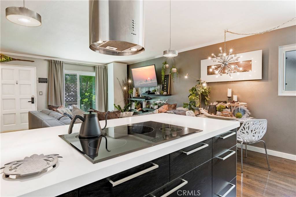 Long Beach, CA 90814,360 Obispo Avenue #15