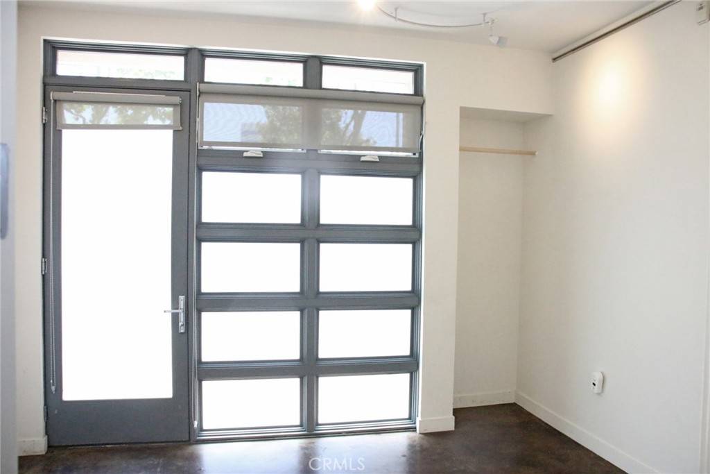 Santa Ana, CA 92705,113 E City Place DR E