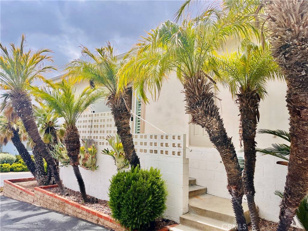 Oceanside, CA 92057,3747 Vista Campana S #7