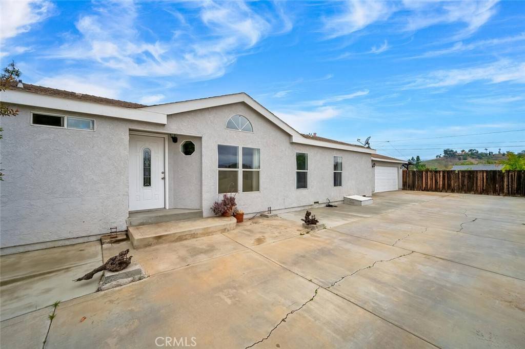 Lake Elsinore, CA 92530,309 Mohr ST