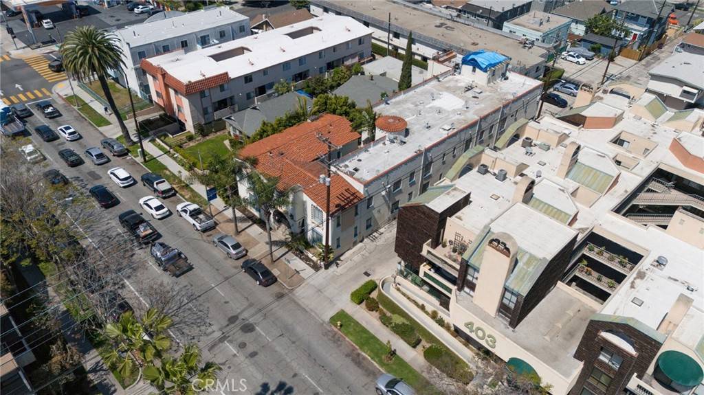Long Beach, CA 90813,433 W 7th ST