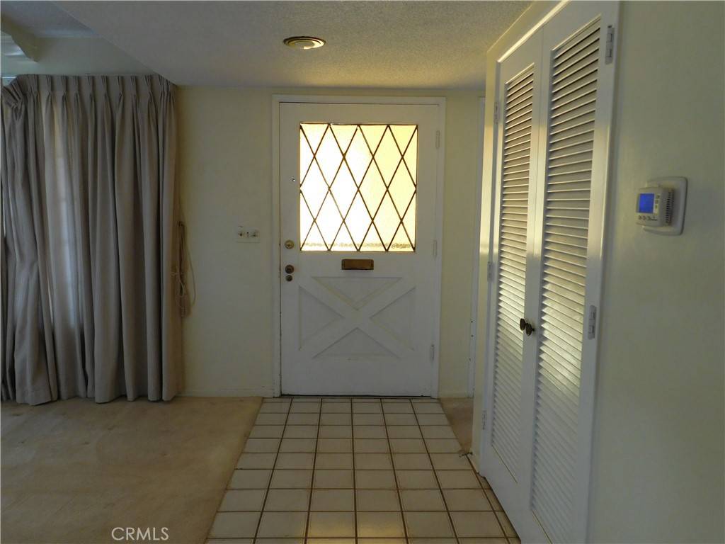 Los Alamitos, CA 90720,2941 Aceca DR