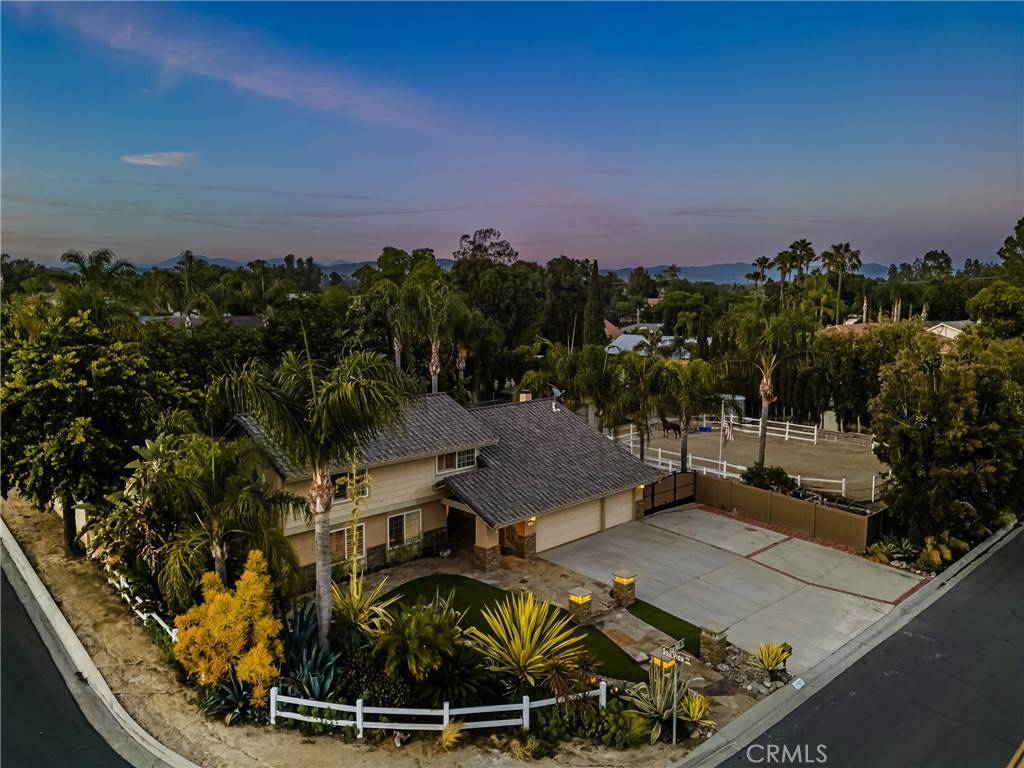 Yorba Linda, CA 92886,17927 Sun Hill DR