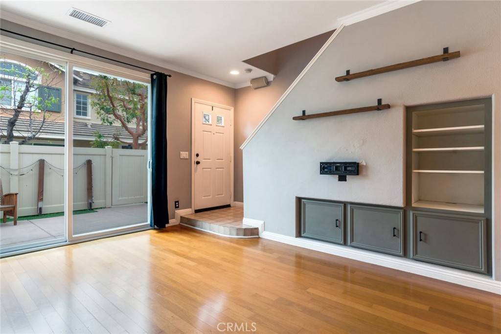 Anaheim Hills, CA 92808,942 S Ogden CT
