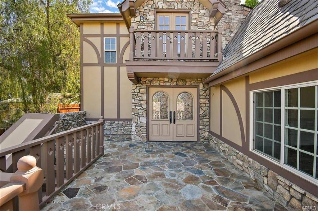 Calabasas, CA 91302,3512 Mesquite DR